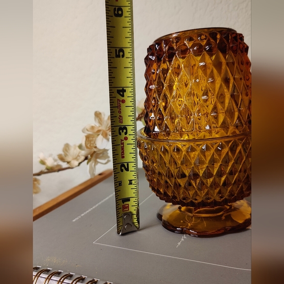 Amber Glass Fairy Lamp - Diamond Point Pattern  MCM Decor - Picture 9 of 11